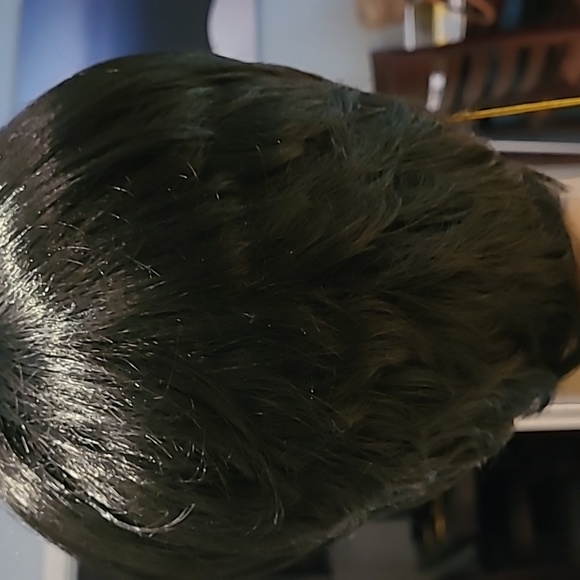 NWT synthetic wig - Picture 3 of 7